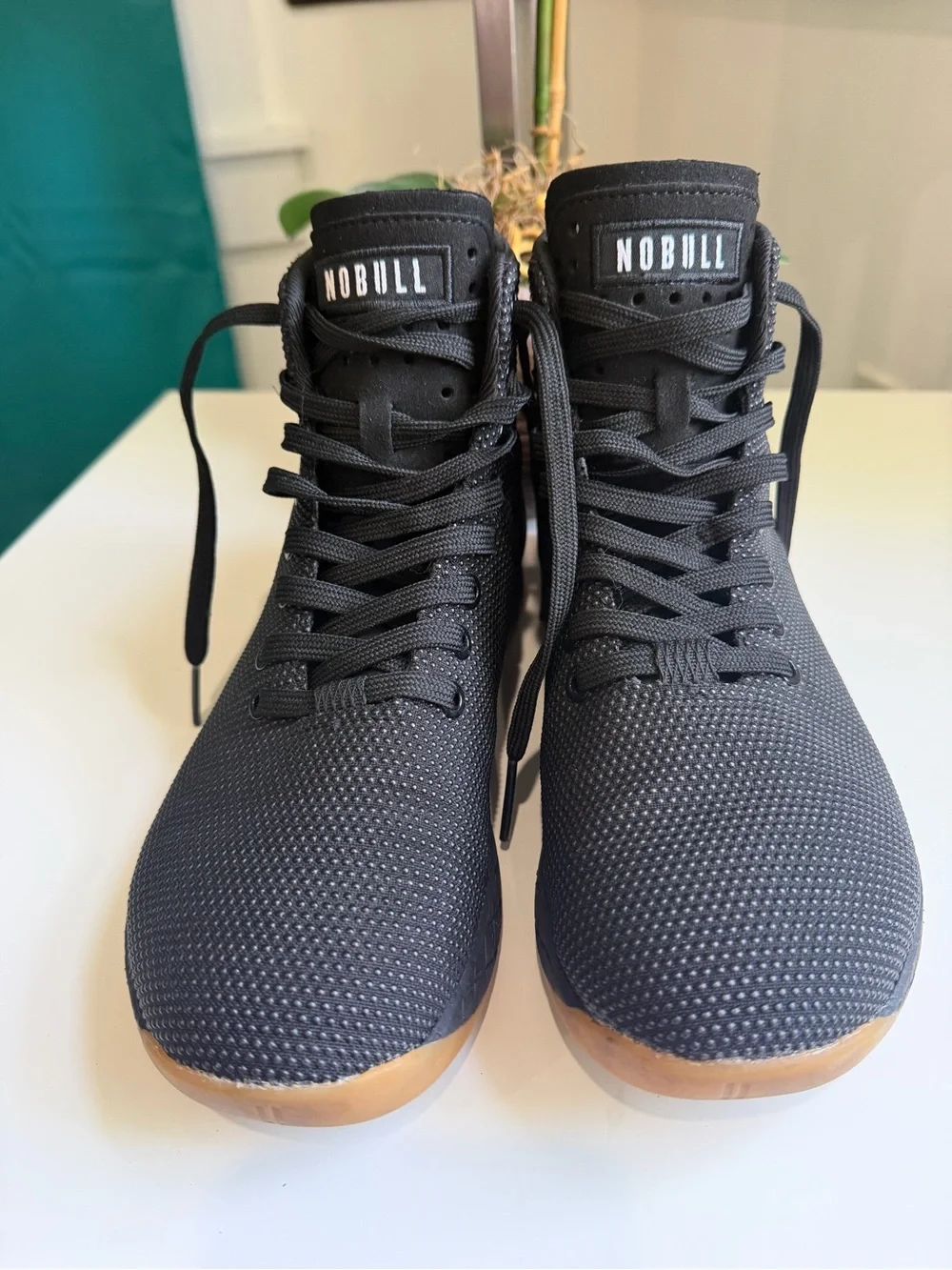 NOBULL Outwork High-Top Black Trainers Shoes Women’s Size 8.5 / Men’s 7 Like New